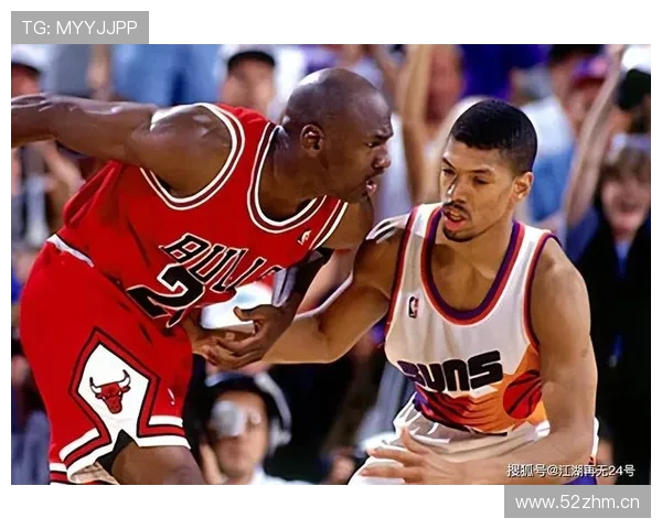 查尔斯·巴克利季后赛内线篮板对比乔丹展现抢篮板关键影响